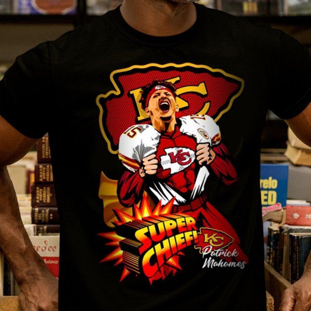 Patrick Mahomes Chiefs Football Magic Retro 90s Fan Unisex T-Shirt
